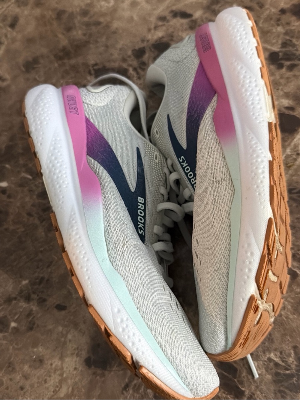 Brooks ghost 16Running Shoes Sneakers pink sz 7.5